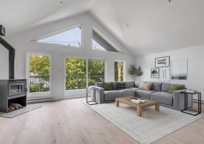 Salon lumineux du 1er étage